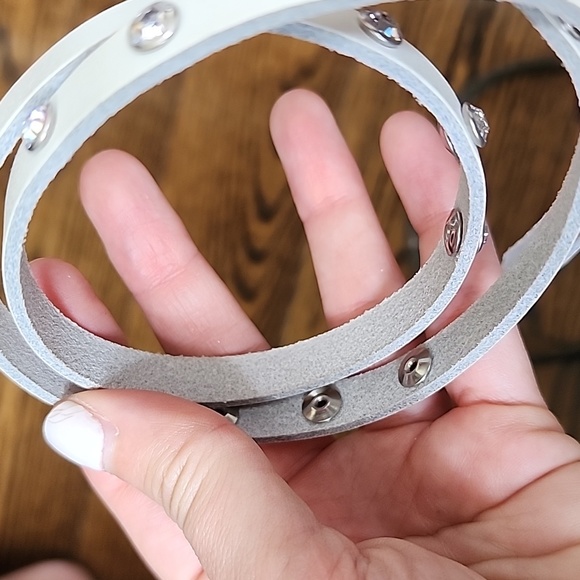 Set of 2 Swarovski Crystalized Leather Wrap Bracelets, Black and White - Picture 5 of 8